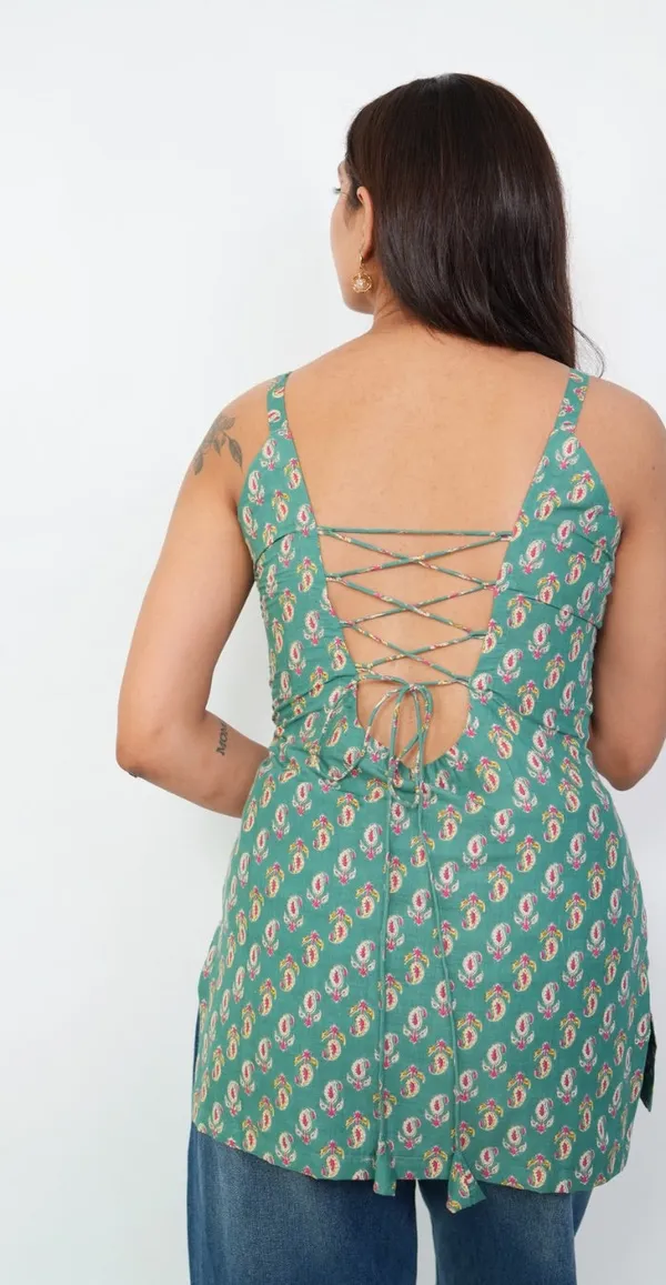 Green_Sleeveless_Backless_Kurti_Modern_Chic_Look