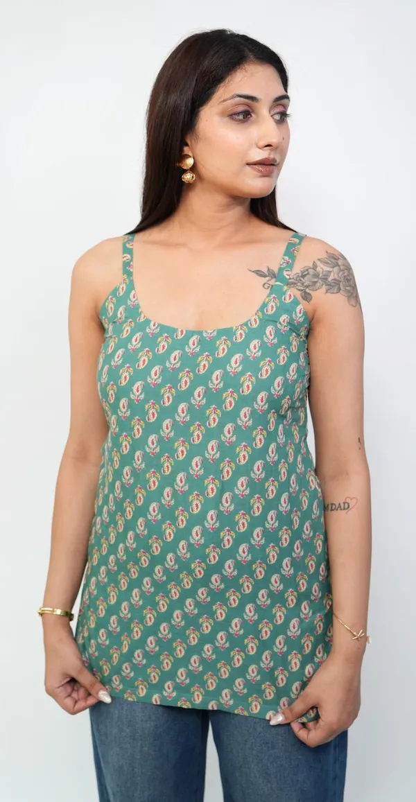 Green_Sleeveless_Backless_Kurti_Modern_Chic_Look