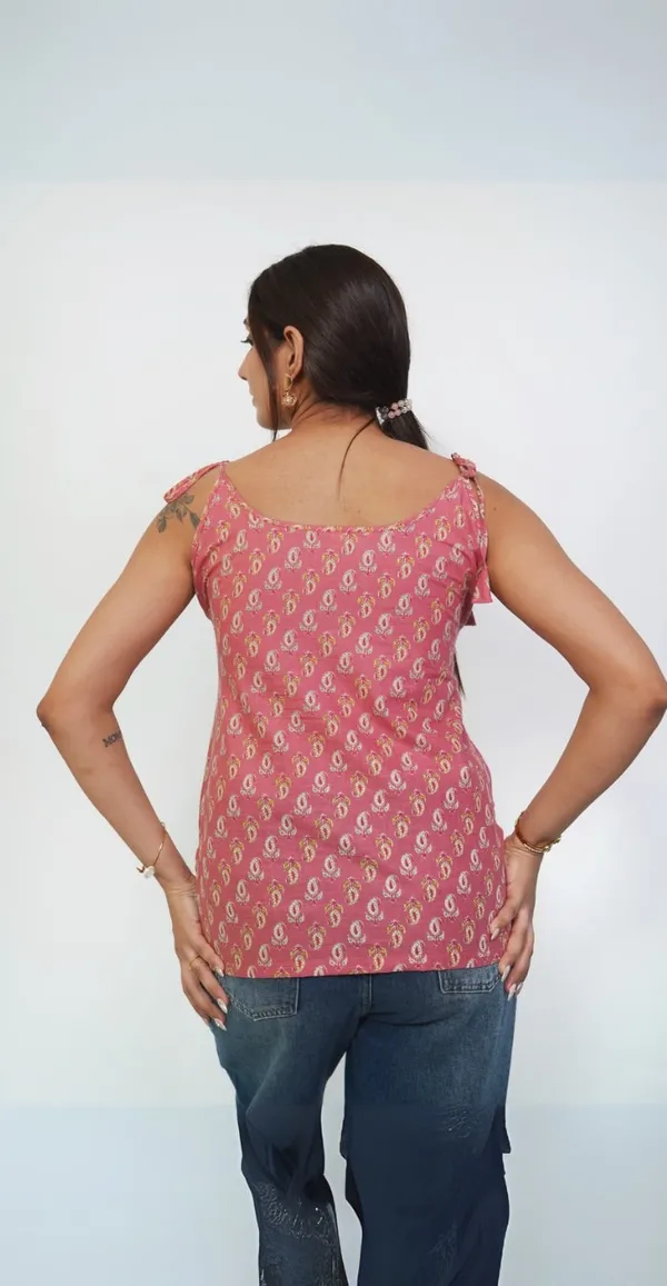 Pink_Sleeveless_Kurti_Trendy_Comfortable_Daily_Wear
