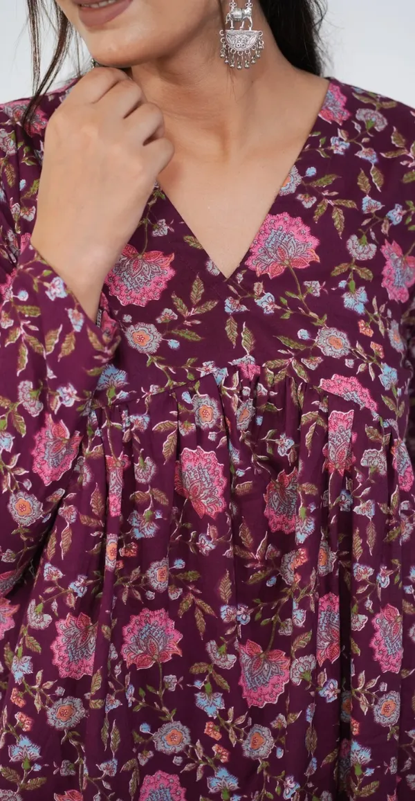 Elegant_Wine_Cotton_Top_Trendy_Everyday_Casual_Wear
