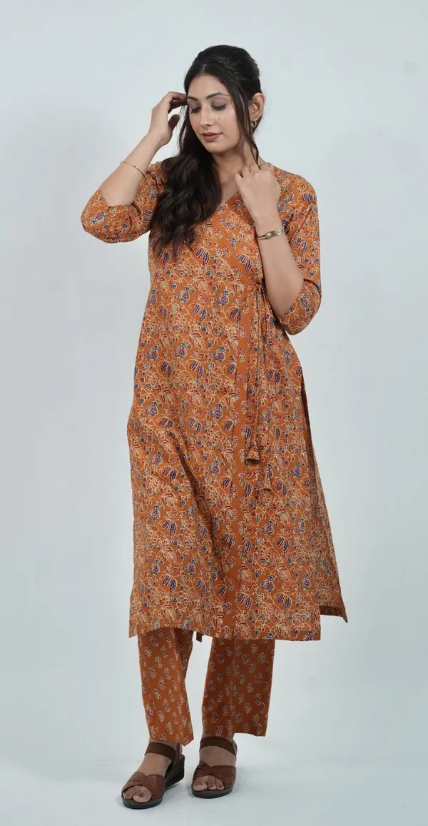 Elegant_Angrakha_Style_Kurti_Set_Traditional_Stylish_Wear_Top_Bottom