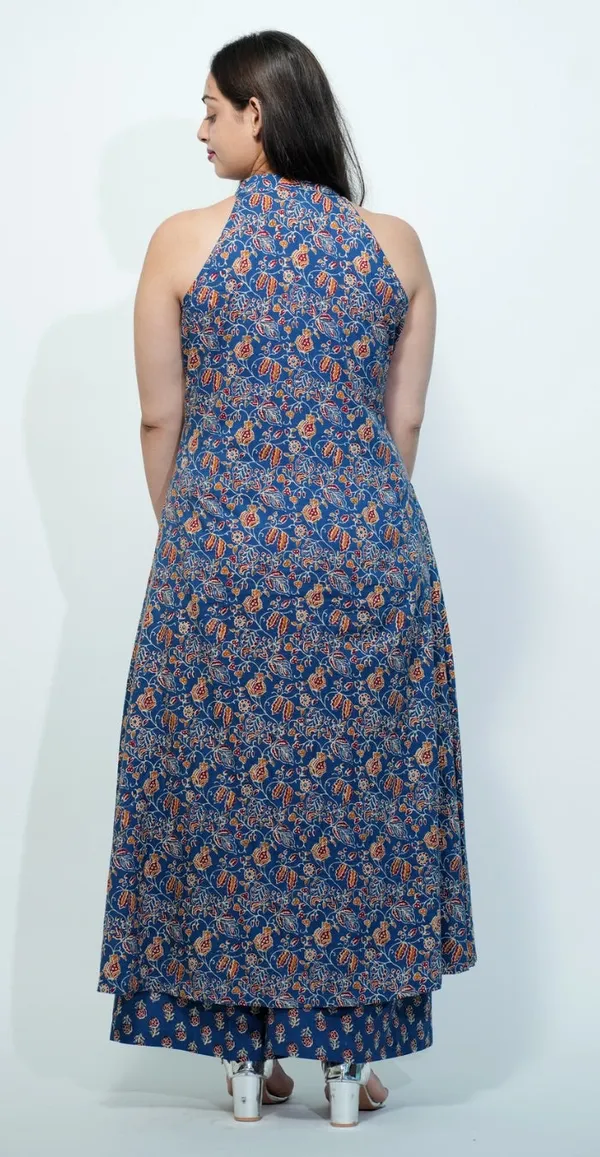 Blue_Colour_Traditional_Print_Sleeveless_Kurti_Set_Top_Bottom