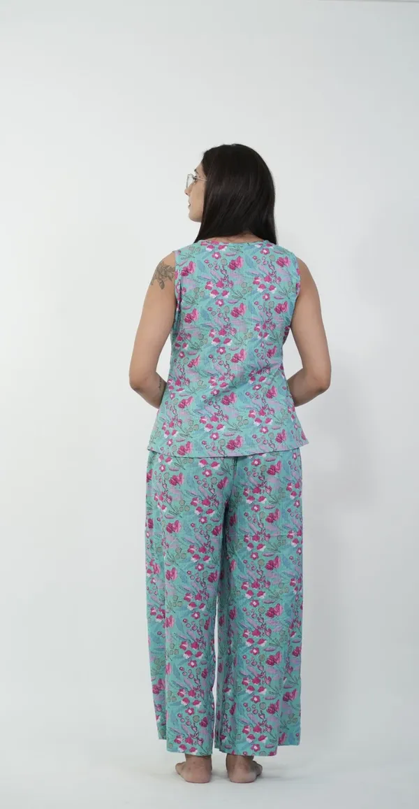 Green_With_Magenta_Floral_Print_Night_Suit_Top_Bottom
