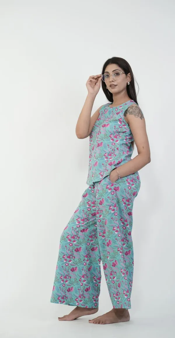 Green_With_Magenta_Floral_Print_Night_Suit_Top_Bottom