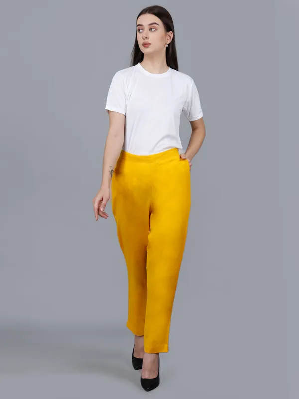 Yellow_Cotton_Slim_Fit_Cigarette_Pants_For_Women