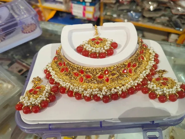 Gold_Red_Stone_Gold_Plated_Bridal_Necklace_Set_With_Earrings_For_Women