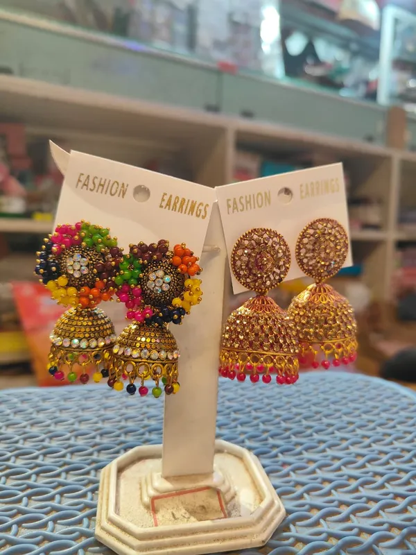 Gold_Peach_Beaded_Jhumka_Earrings_Set_For_Women