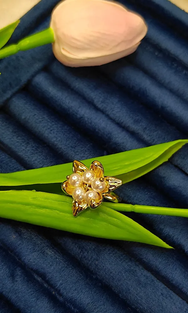 beautiful__anti_tarnish_finger_ring