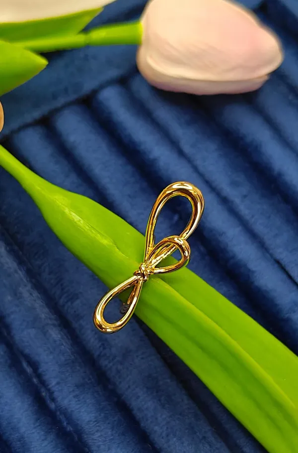beautiful__anti_tarnish_finger_ring