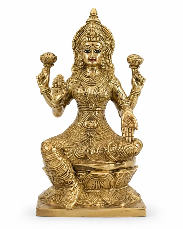 Premium_Brass_Goddess_Lakshmi_Idol_for_Home_Décor_&_Pooja_|_Handcrafted_Maa_Lakshmi_Statue_for_Temple,_Office,_Diwali_&_Housewarming_Gift