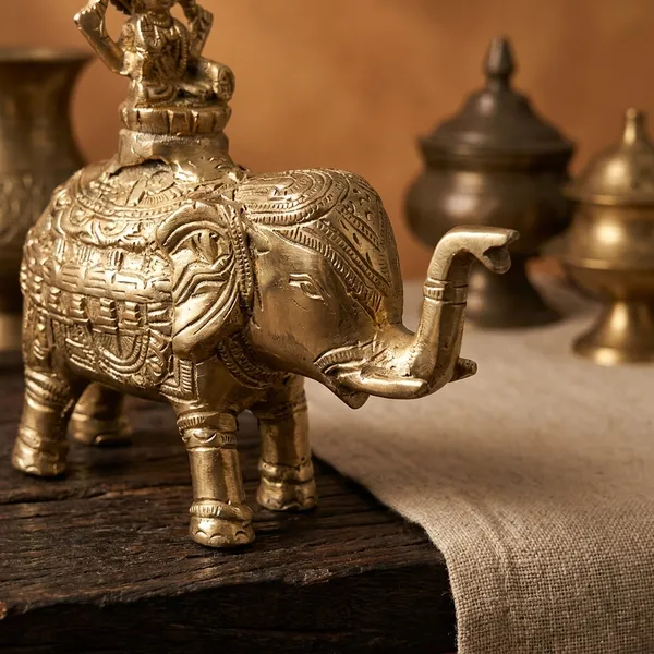 100%_Brass_Golden_Lakshmi_on_Elephant_Statue_|_1.700_kg_Heavy_Brass_Idol_|_Handmade_Decorative_Golden_Finish_Showpiece_for_Home_Décor,_Temple,_Office,_Living_Room_&_Gift
