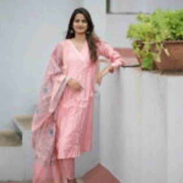 Pink_Chanderi_Premium_And_Fancy_Design_Kurta_Set_For_Women