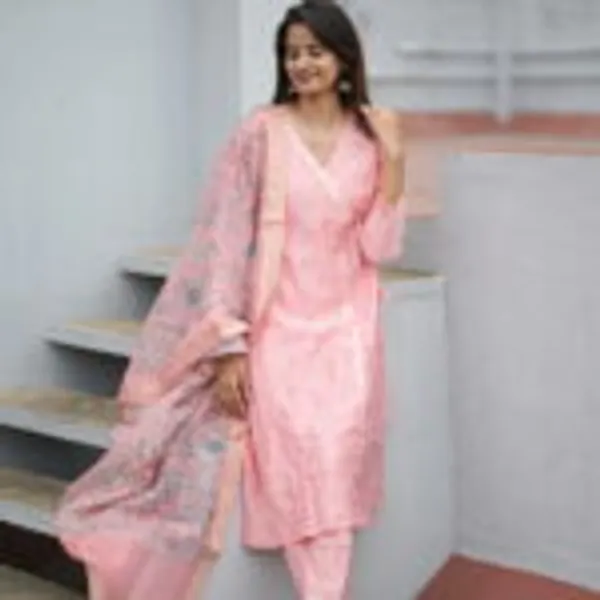 Pink_Chanderi_Premium_And_Fancy_Design_Kurta_Set_For_Women