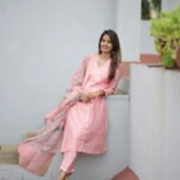 Pink_Chanderi_Premium_And_Fancy_Design_Kurta_Set_For_Women