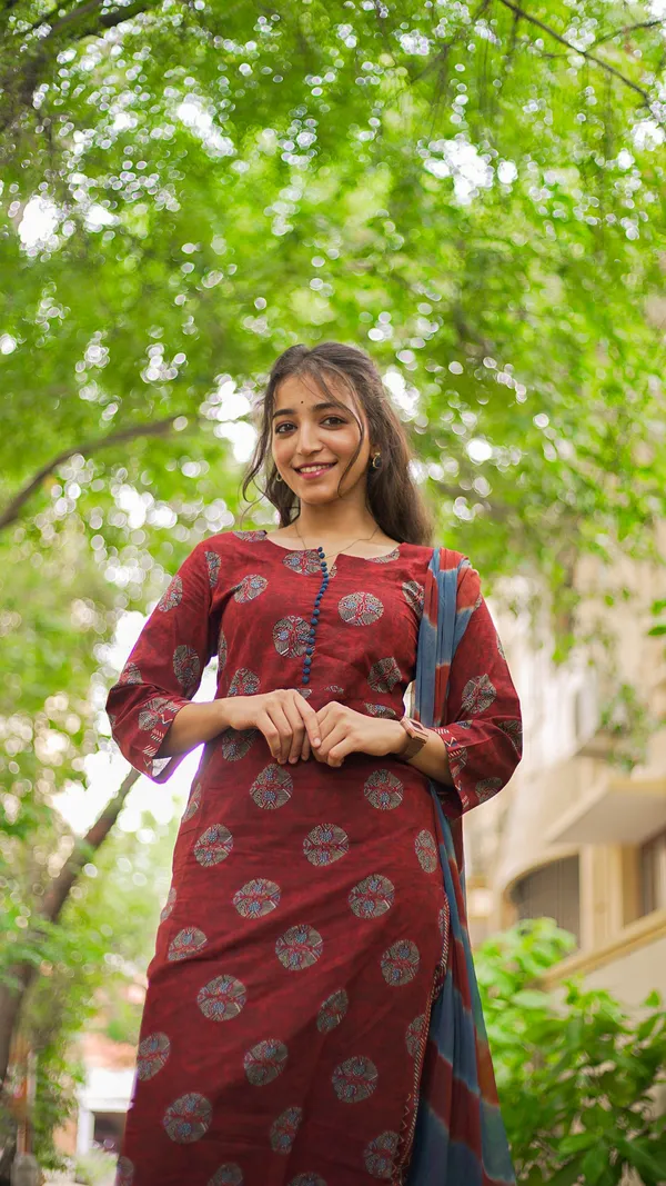 Maroon_Cotton_Premium_And_Fancy_Design_Kurta_Set_For_Women