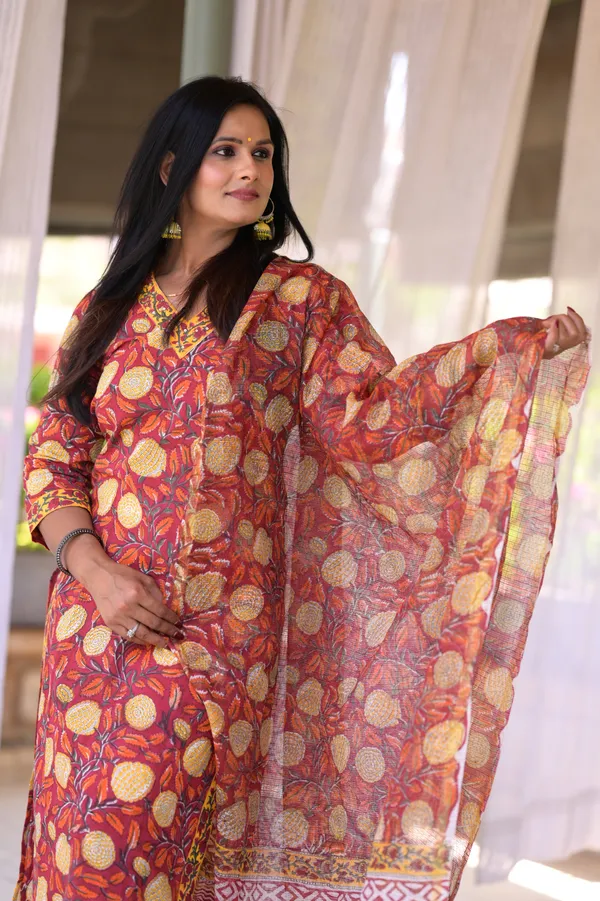 Maroon_Cotton_Handblock_Kurta_Set_For_Women