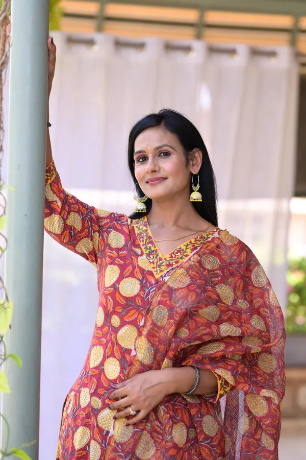 Maroon_Cotton_Handblock_Kurta_Set_For_Women