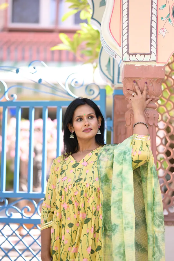 Lemon_Yellow_Cotton_Premium_And_Fancy_Design_Kurta_Set_For_Women