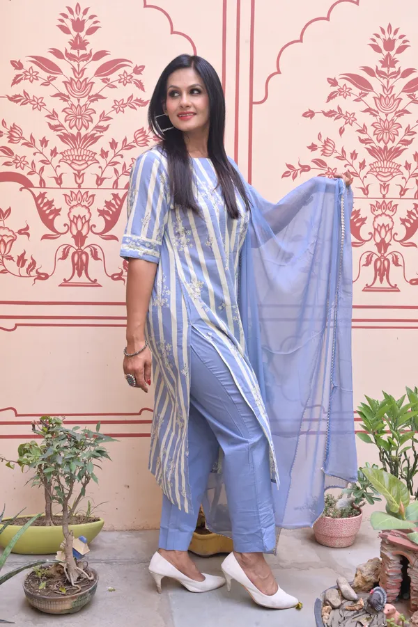 Blue_Cotton_Premium_And_Fancy_Design_Kurta_Set_For_Women