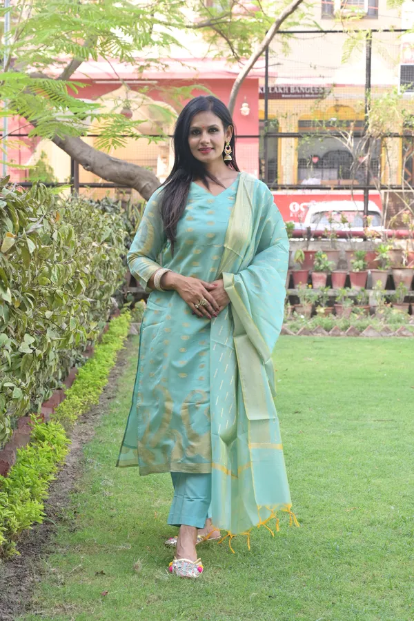 Turquoise_Banarasi__Kurta_Set_For_Women