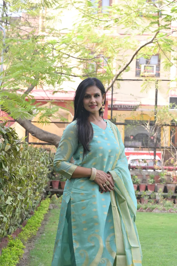 Turquoise_Banarasi__Kurta_Set_For_Women
