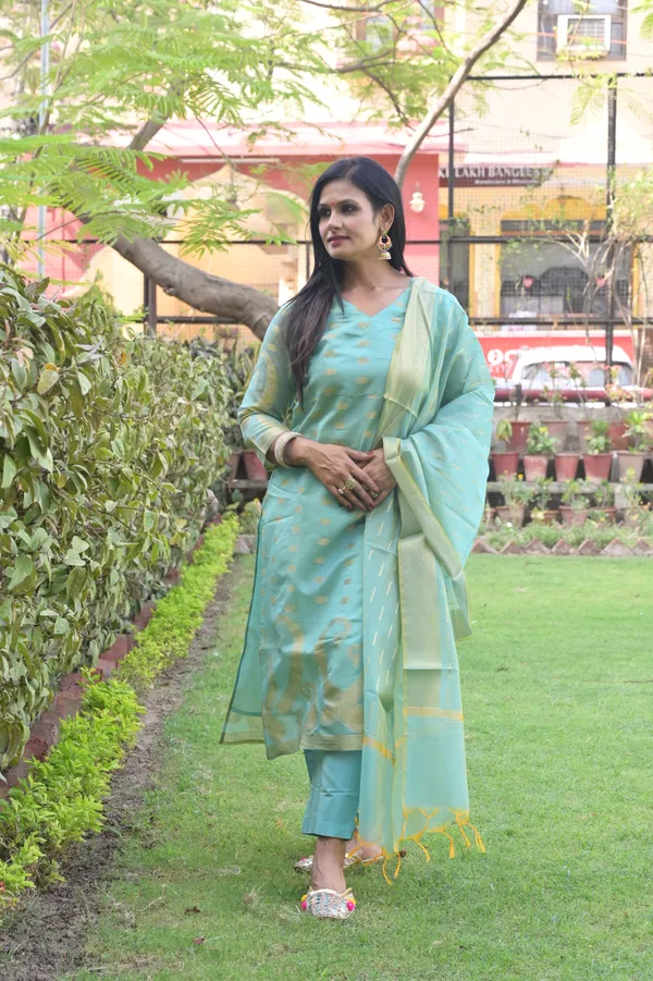 Turquoise_Banarasi__Kurta_Set_For_Women