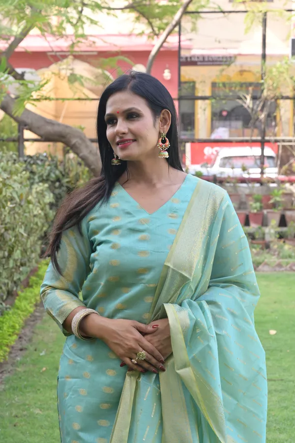 Turquoise_Banarasi__Kurta_Set_For_Women