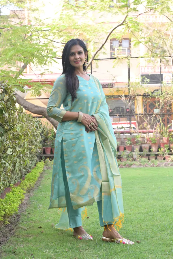 Turquoise_Banarasi__Kurta_Set_For_Women