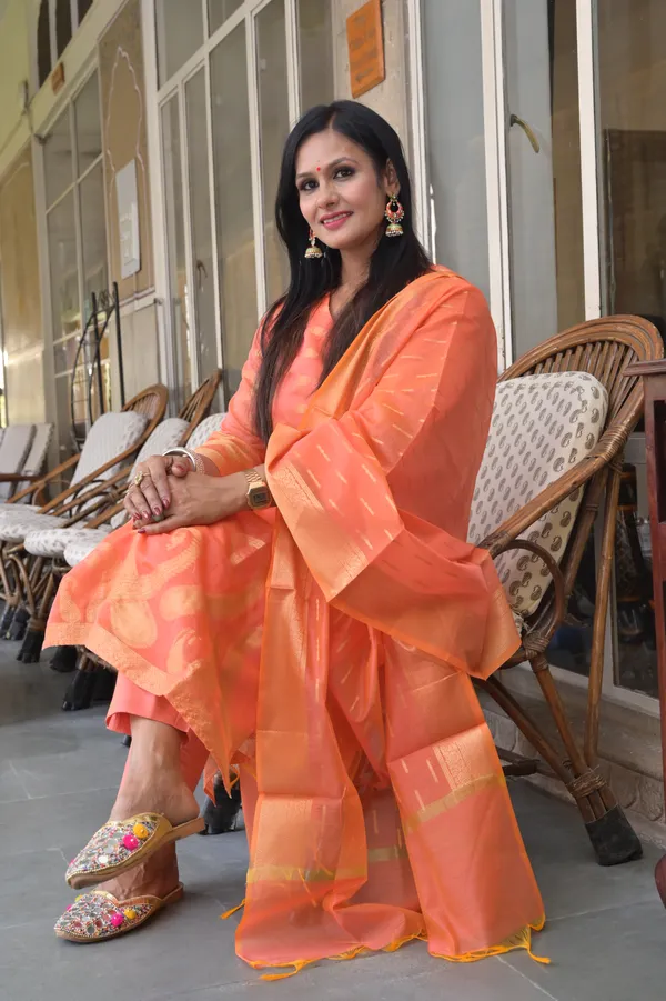 Peach_Banarasi_Kurta_Set_For_Women