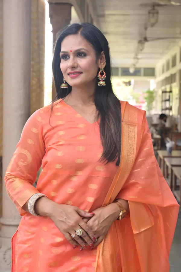 Peach_Banarasi_Kurta_Set_For_Women