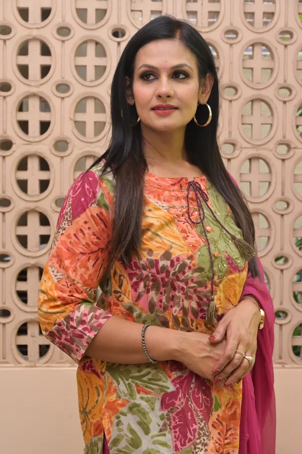 Multicolor_Cotton_Premium_And_Fancy_Design_Kurta_Set_For_Women