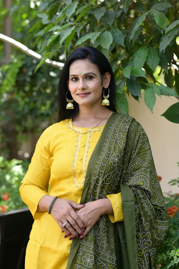 Yellow_Silk_Premium_And_Fancy_Design_Kurta_Set_For_Women