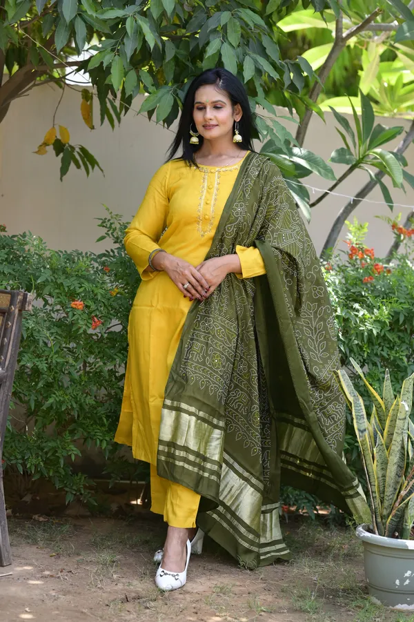 Yellow_Silk_Premium_And_Fancy_Design_Kurta_Set_For_Women