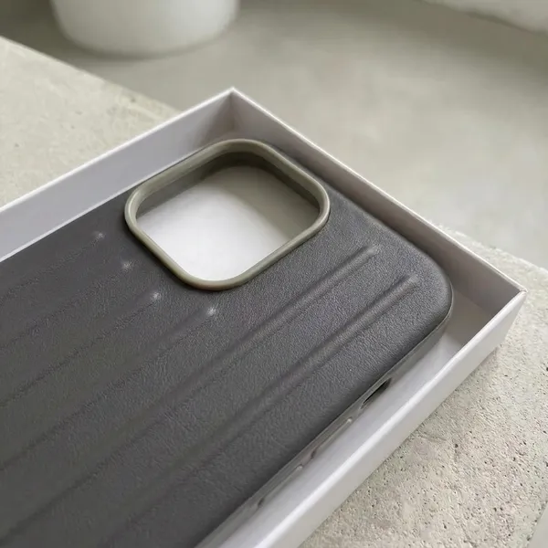 Premium_Vertical_Stripe_Protective_Case_for_iPhone_(Dark_Grey)
