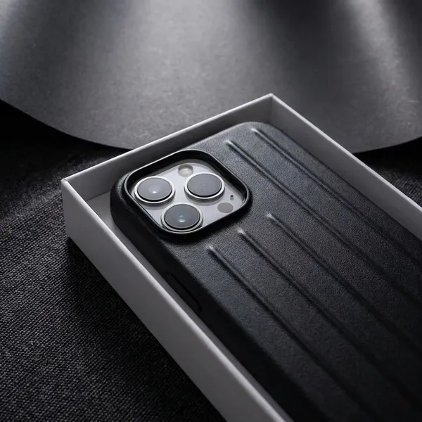 Premium_Vertical_Stripe_Protective_iPhone_Case