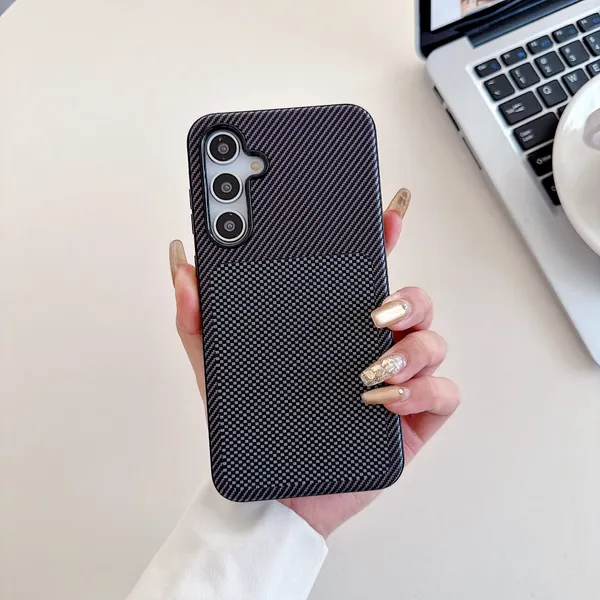 Textured_Carbon_Fiber_Pattern_Phone_Case_with_Camera_Protection_Pack_Of_3
