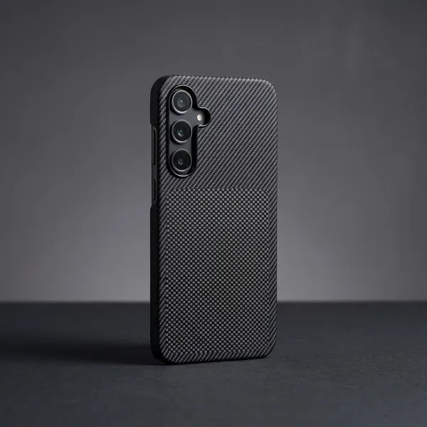 Textured_Carbon_Fiber_Pattern_Phone_Case_with_Camera_Protection_Pack_Of_3