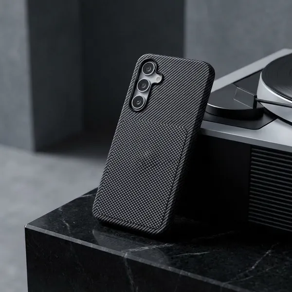 Textured_Carbon_Fiber_Pattern_Phone_Case_with_Camera_Protection_Pack_Of_3
