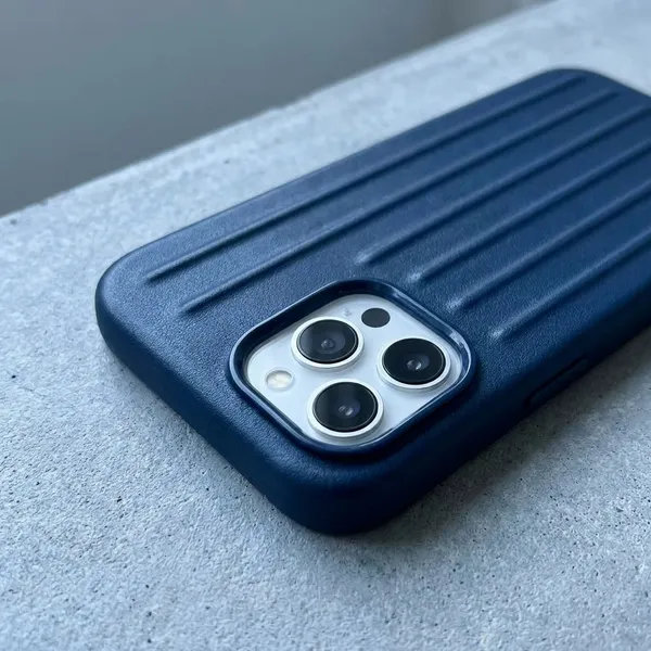 Premium_Vertical_Stripe_Shockproof_Phone_Case_for_iPhone
