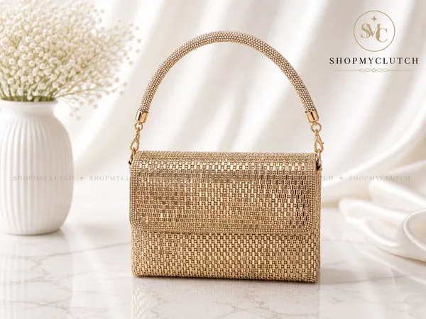 Elegant_Golden_Beaded_Clutch_Bag_With_Chain_Handle