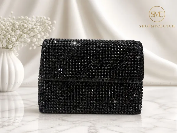 Black_Sequined_Evening_Clutch_With_Detachable_Chain_Strap