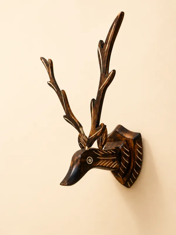 Handcrafted_Wooden_Deer_Head_Wall_Mount_Showpiece_For_Wall_Decoration_-_Small