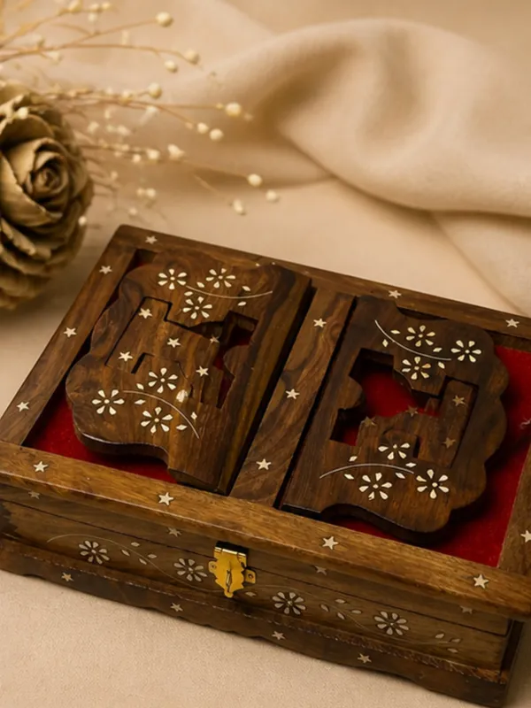 Wooden_Rehal_Box_–_Foldable_Holy_Book_Stand_Storage_Box_for_Quran,_Ramayan,_Bible,_Gita,_Guru_Granth_Sahib_–_Intricately_Carved,_Antique_Finish,_Ideal_Gift_&_Decor_(Brass_Inlay_Design)