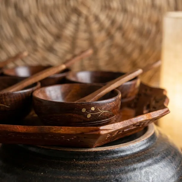 Handcrafted_Wooden_Serving_Tray_Set_With_6_Bowls_And_Spoons