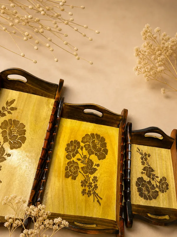 Wooden_Serving_Trays_with_Handles,_Set_of_3,_Brown,_Rustic_Style,_Decorative_Leaf_Design