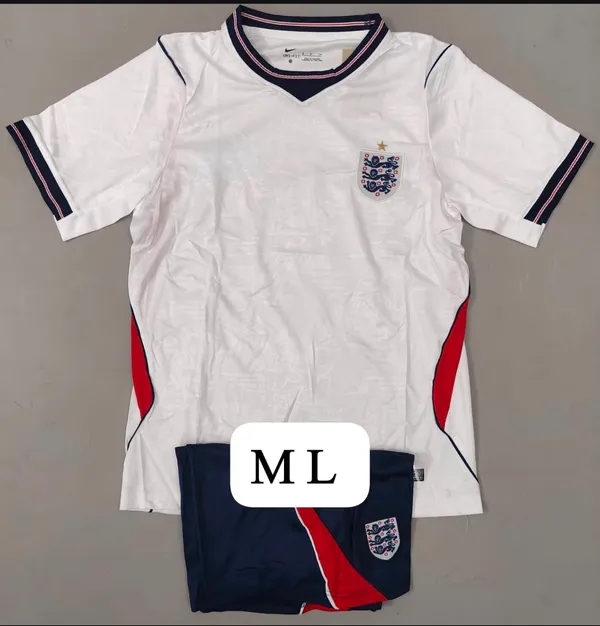 England_Home_Set