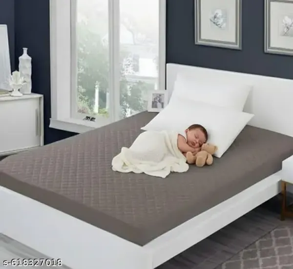 Waterproof_Quilted_Mattress_Protector_With_Elastic_All_Around
