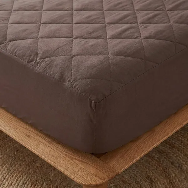 Quilted_150Gsm_Waterproof_Fitted_Bed_Ultra_Soft_Hypoallergenic_Mattress_Protector_With_Elastic_Fitted