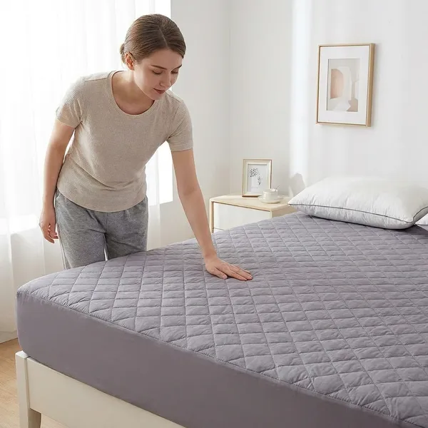 Quilted_Mattress_Protector_Cotton_Waterproof_And_Elastic_Fitted_Mattress_Protector