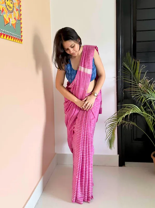 Black_And_Red_Embroidery_Work_Saree_With_Blouse_Piece